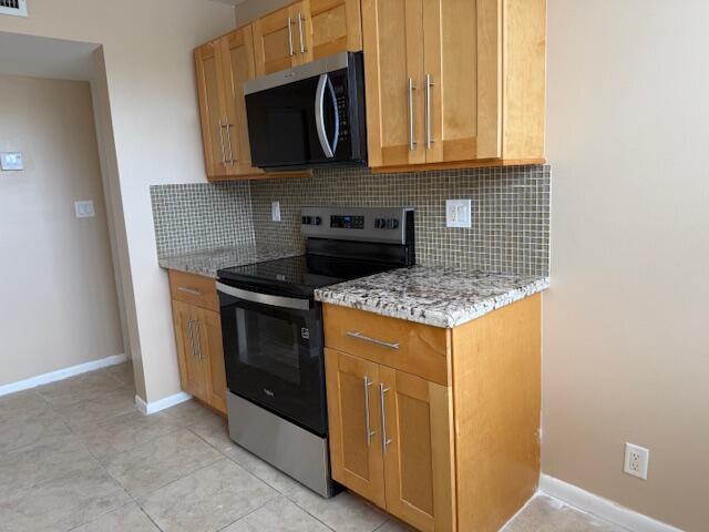 Building Photo - 2455 Lindell Blvd