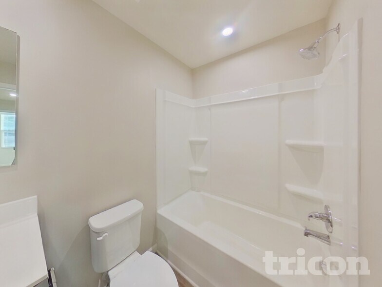 Building Photo - 467 Hobson Wy