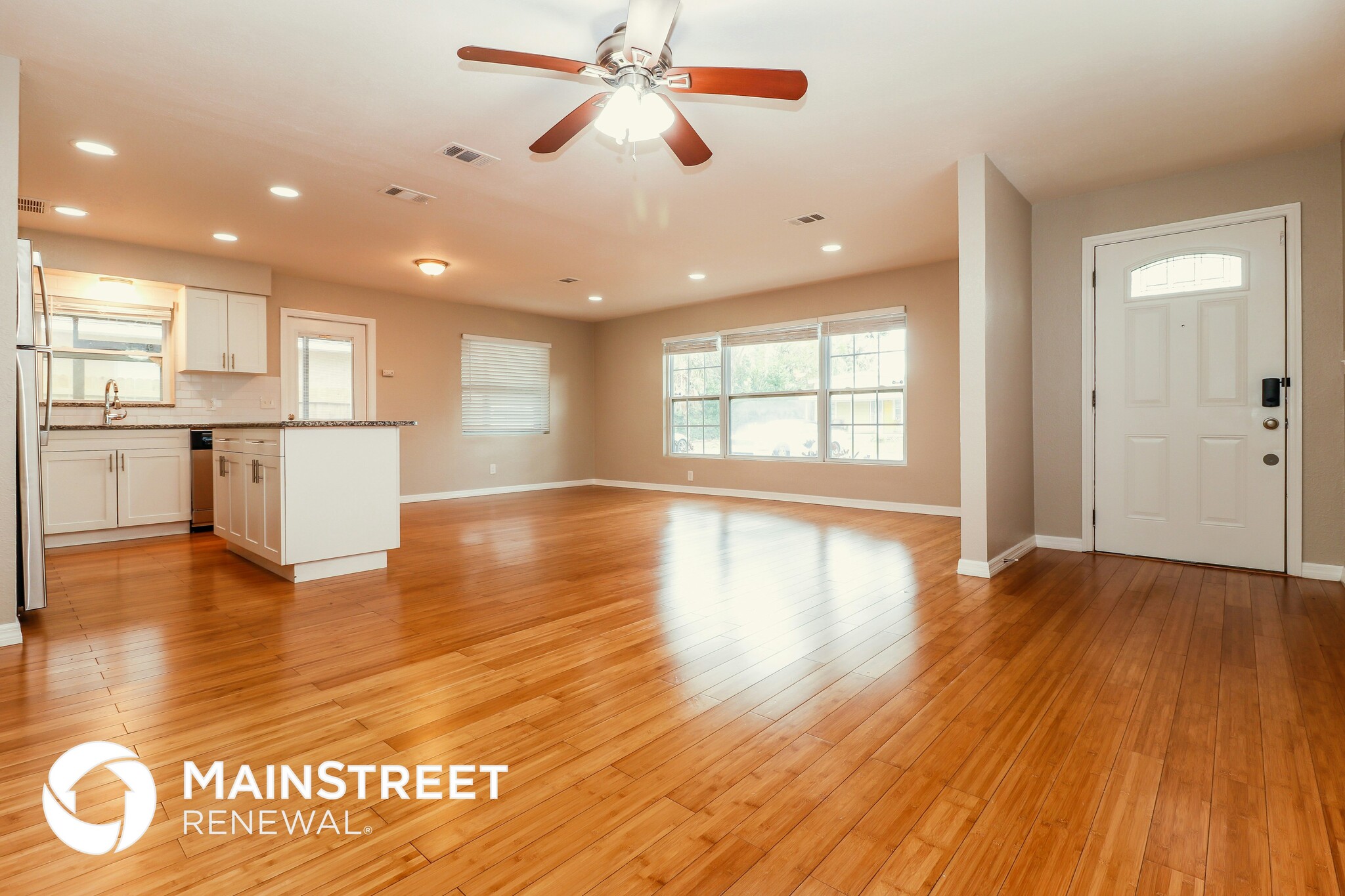 Building Photo - 4107 W Grace St