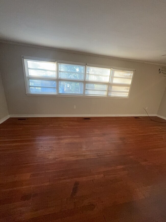 Building Photo - 5855 Canton Park Dr