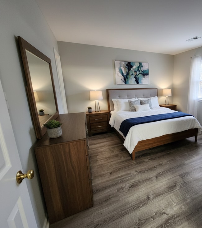 Building Photo - Pay no rent till Feb 1 2026