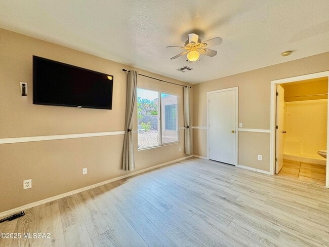 Building Photo - 2327 E Precious Shard Ct