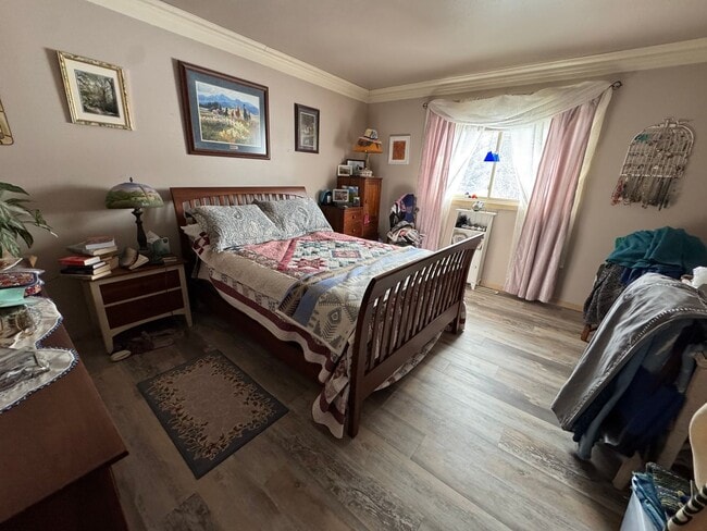 Building Photo - Furnished 4 Bed/2 Bath Seasonal Rental – Absarokee, MT | July–September