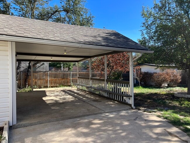 Back with Storage Shed - 2004 Rachel Rdg