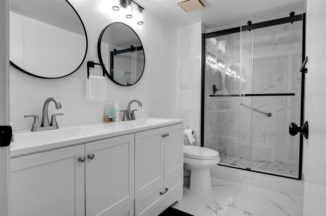 Building Photo - 260 NW 76th Ave