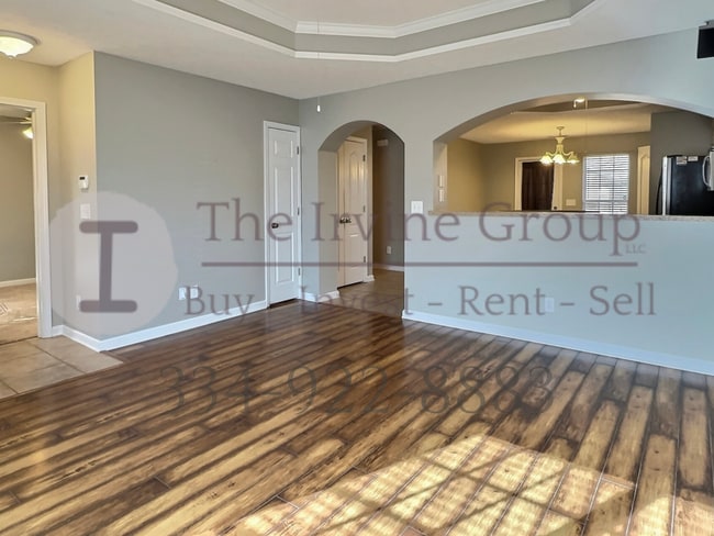 Building Photo - 2 Bed 2 Bath