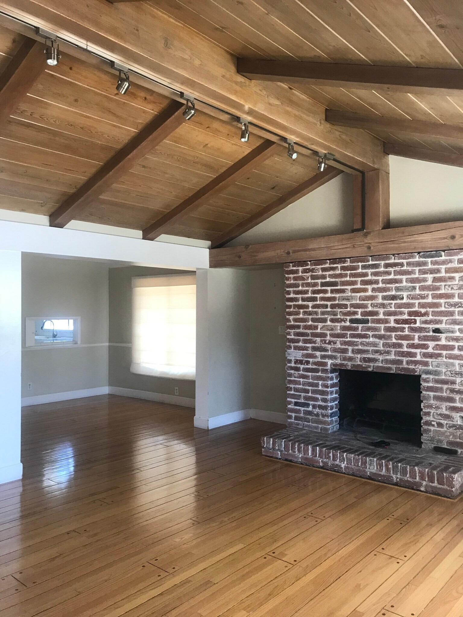 Building Photo - 21216 Velicata St