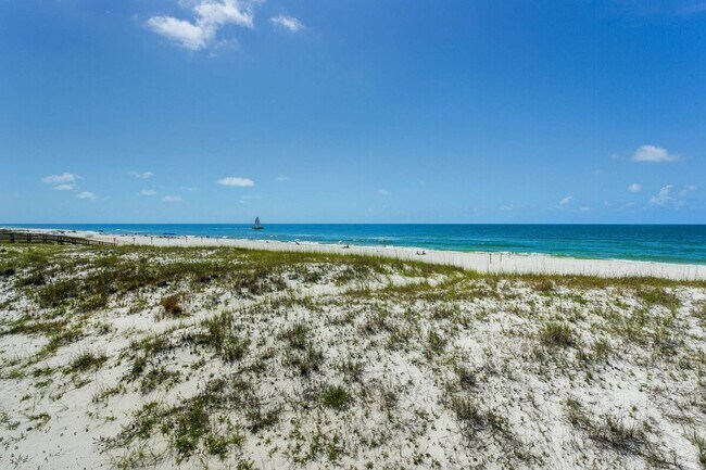 Building Photo - 14604 Salt Meadow Dr