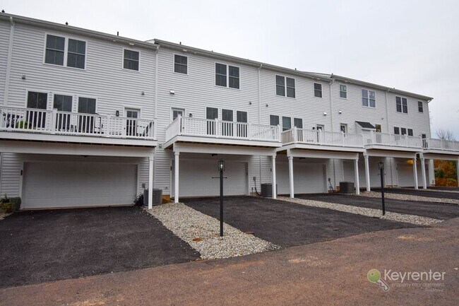 Building Photo - 320 Schadle Rd