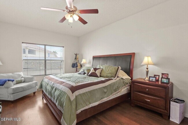 Building Photo - 12232 Stansbury Dr