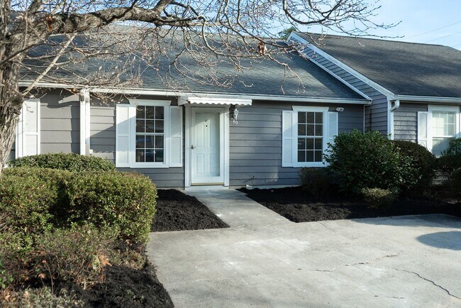 Building Photo - 80 Montebello Ln