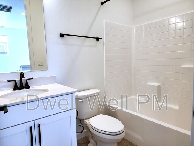 Building Photo - 12267 W Endsley Ln