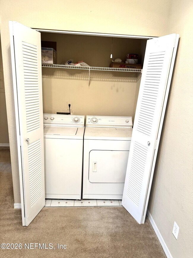 Building Photo - 1717 County Rd 220