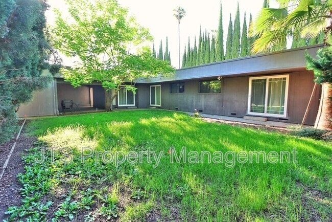 Building Photo - 3160 Watt Ave