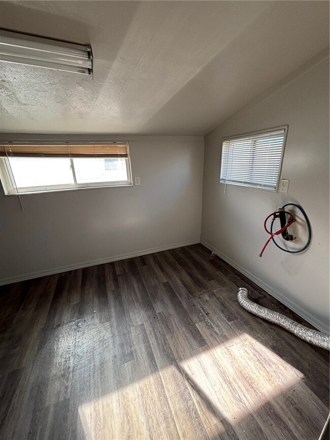 Building Photo - 2028 Golden Gate Ave