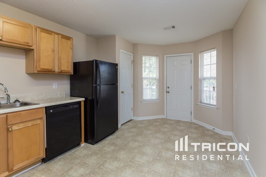 Building Photo - 11569 Registry Blvd