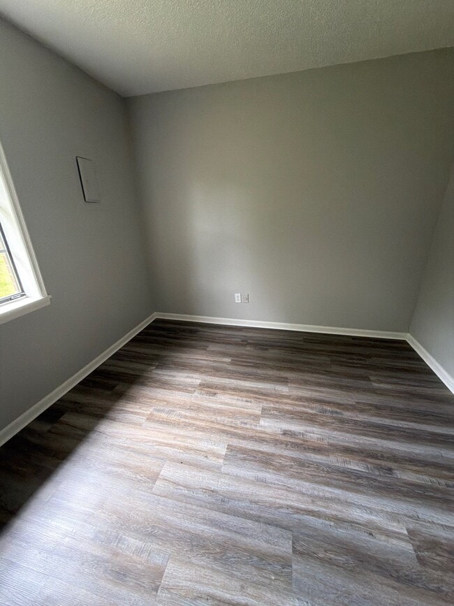 Building Photo - 207 Highland St