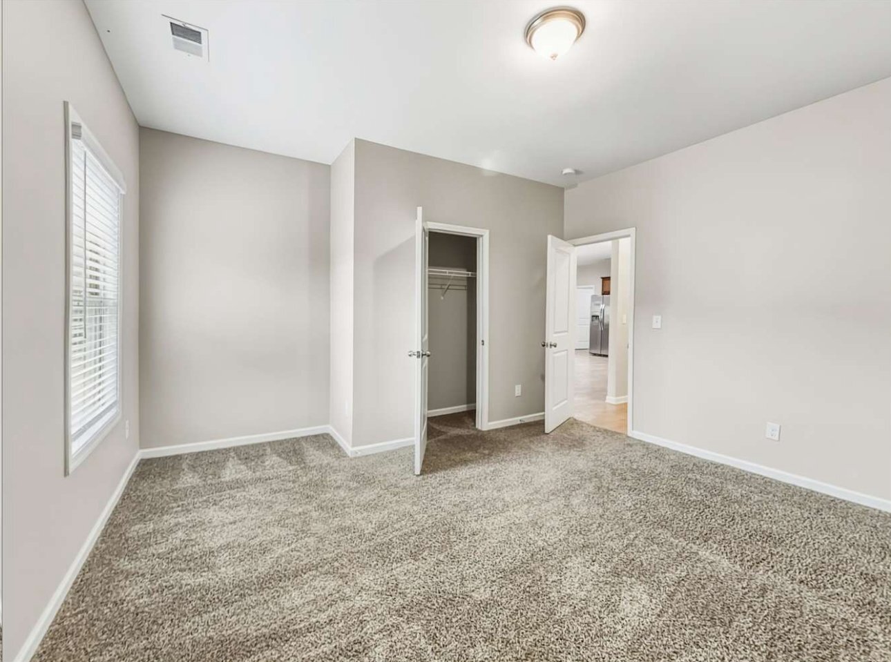 Building Photo - 3846 Cameron Trail SE