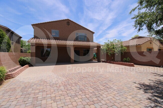 Building Photo - 730 N Robins Way
