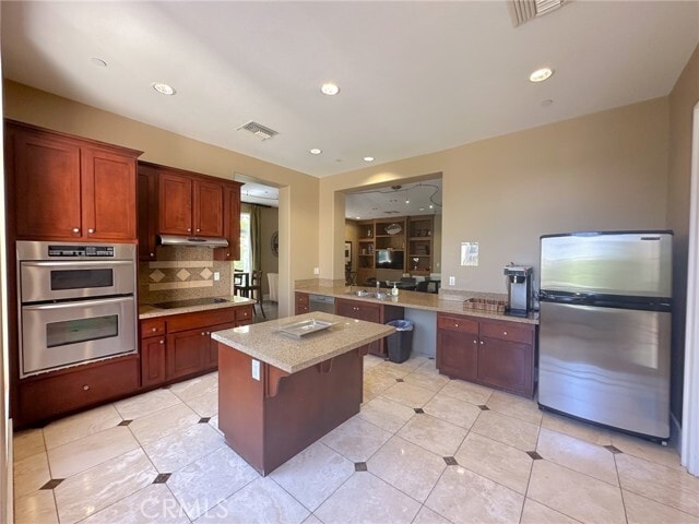 Building Photo - 2414 Watermarke Pl