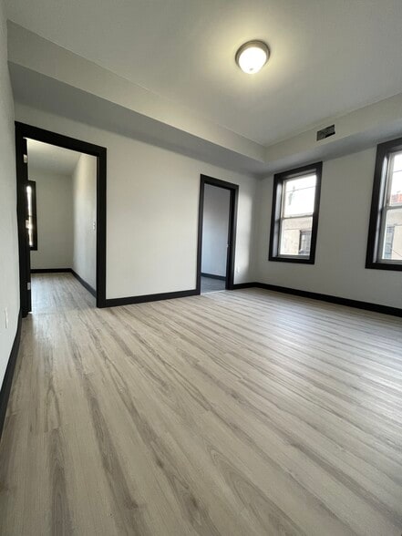 122 Wade St 8 - 126 Wade St