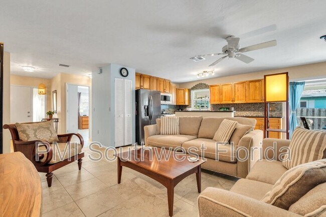 Building Photo - 3617 Iroquois Ave