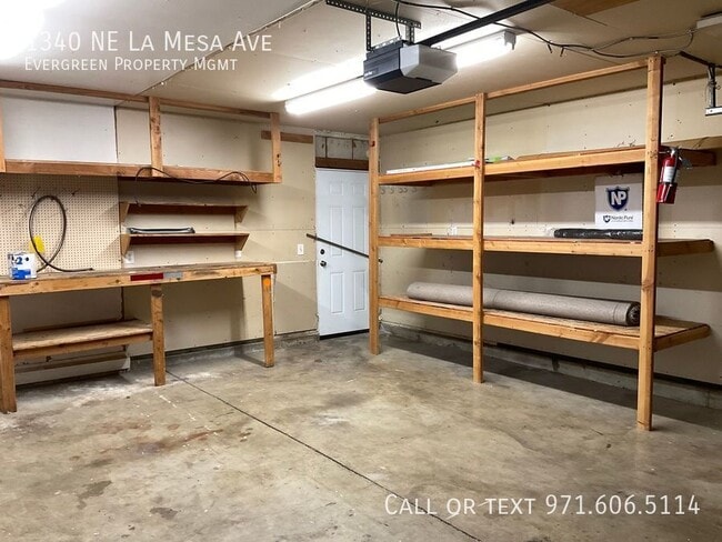 Building Photo - 1340 NE La Mesa Ave