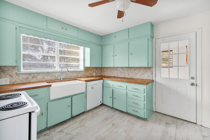 Building Photo - 531 Coe Rd