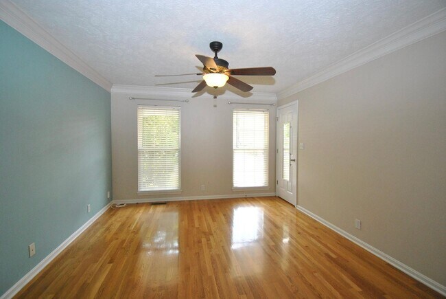 Building Photo - 5307 Silver Wing Blvd