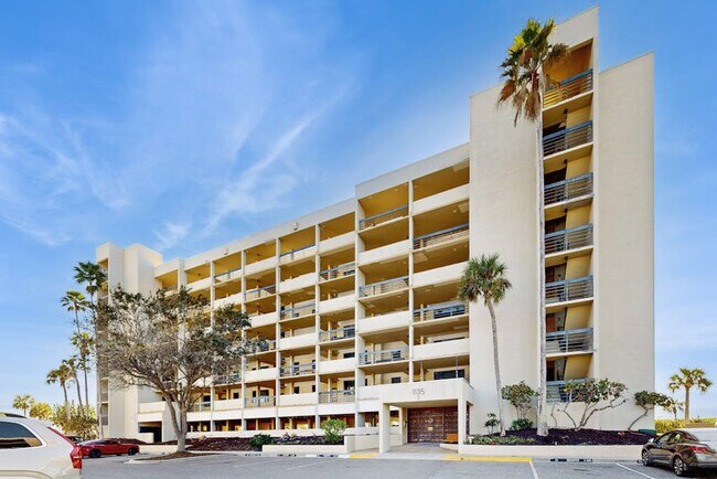 Building Photo - 1109 Gulf of Mexico Dr