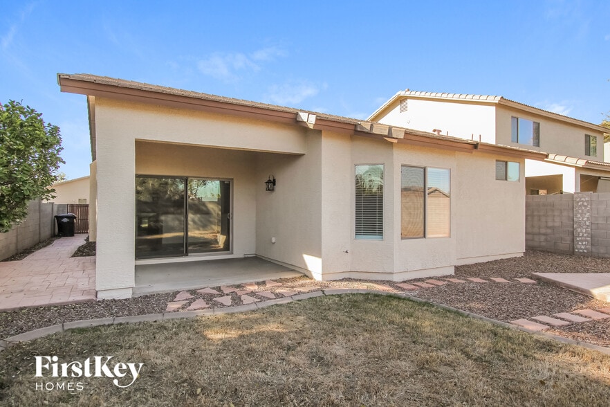 Building Photo - 14521 N 145th Dr