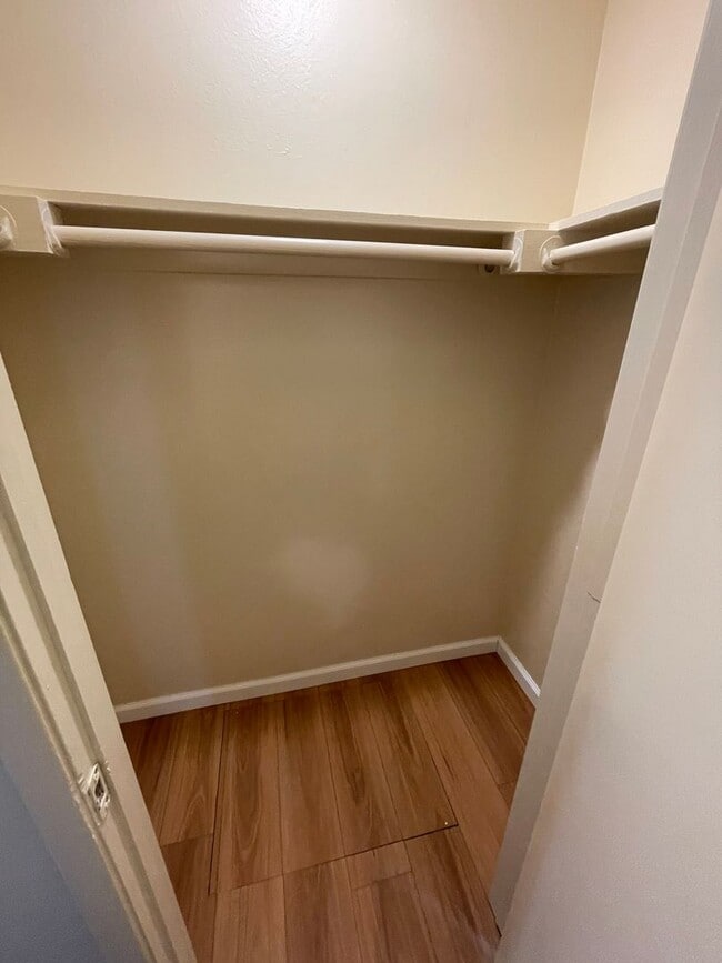 Building Photo - 2975 Neet Ave