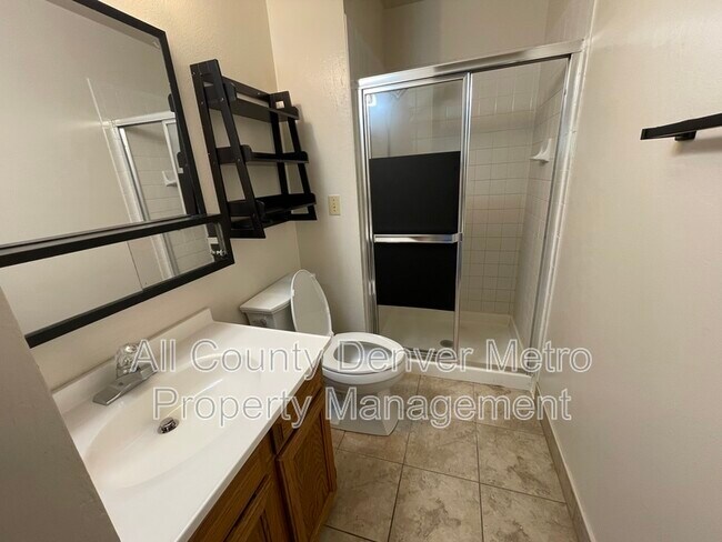 Building Photo - 6534 Zinnia St