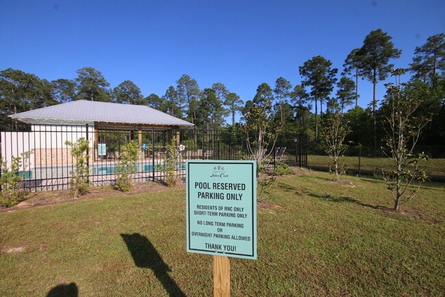 Building Photo - Nature Creek 3BD Townhome w/ Garage, Pool ...