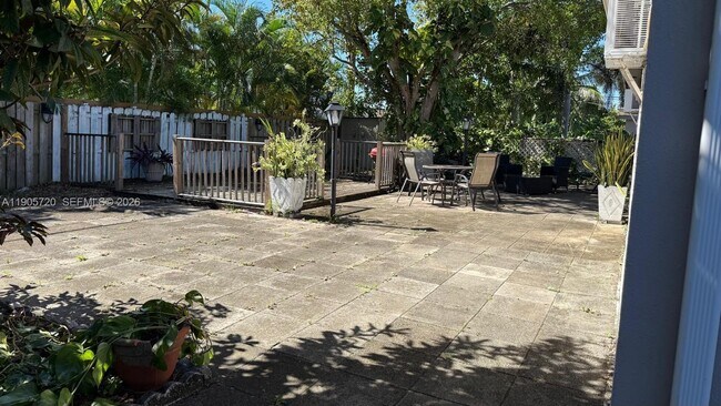 Building Photo - 11460 NW 37th St