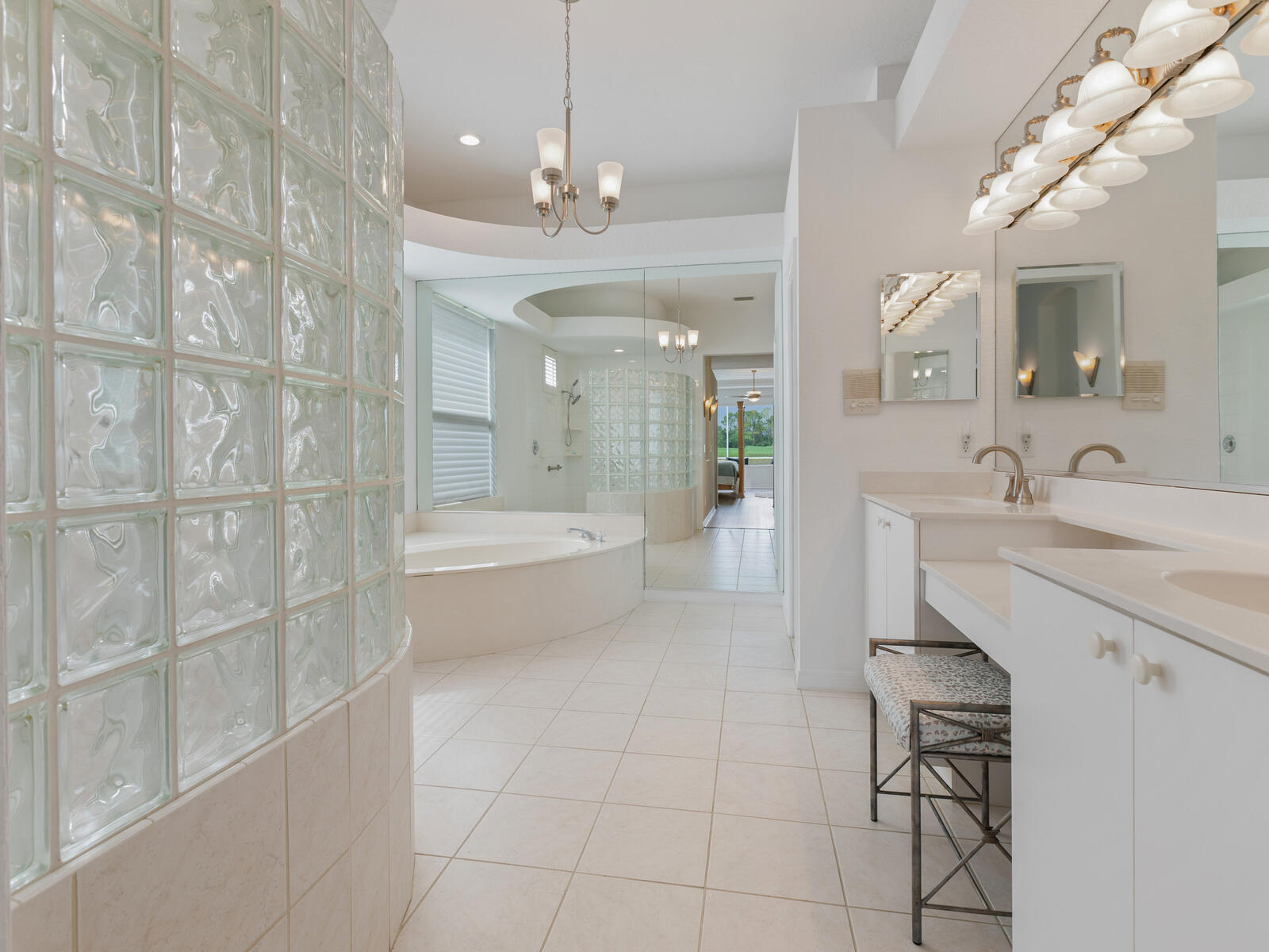 Building Photo - 7535 Ascot Ct