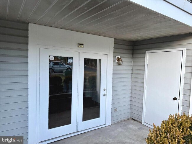 Building Photo - 12201 St Peter Ct