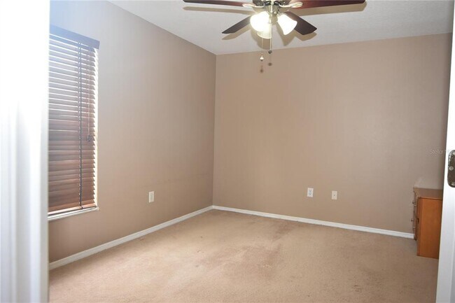 Building Photo - 10037 Colonnade Dr