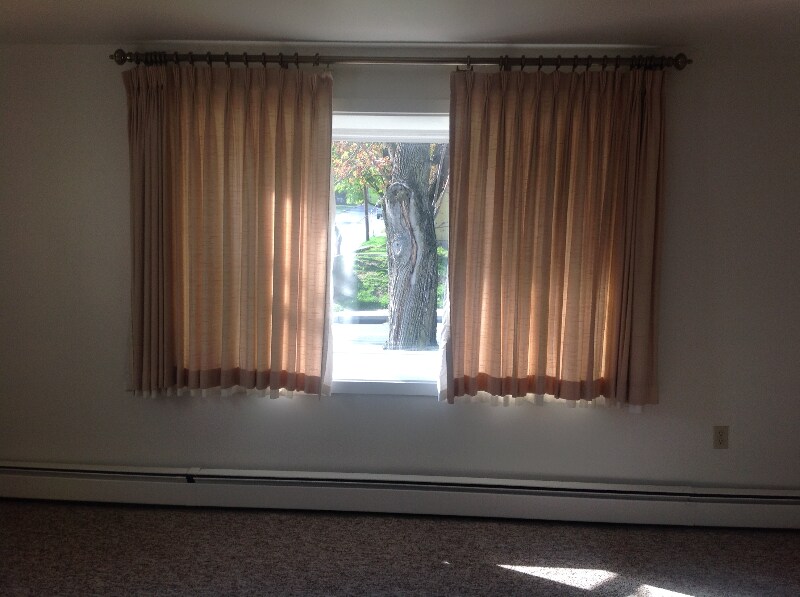 Building Photo - 121 W Colebrook St