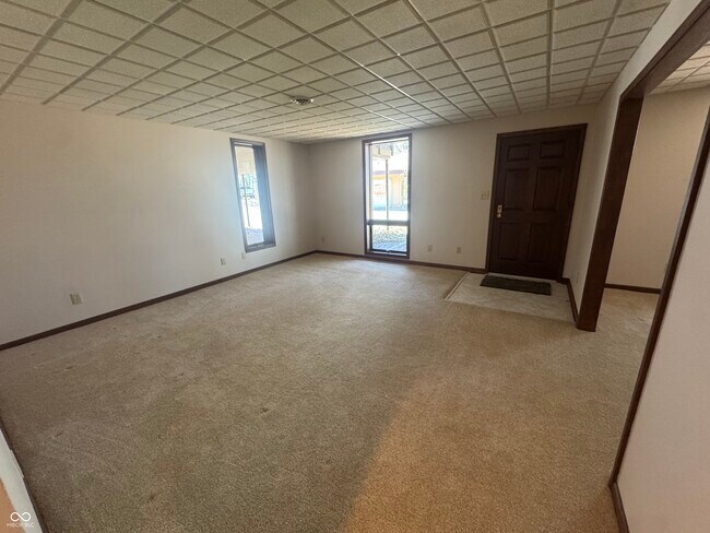 Building Photo - 1365 W Stones Crossing Rd