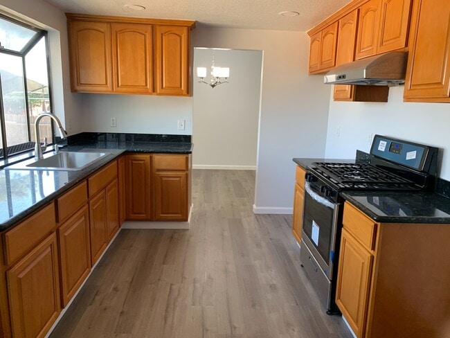 Building Photo - 4BD/2BA Home in Sacramento, CA!