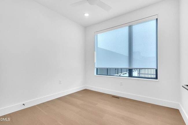 Building Photo - 29 Enterprise St