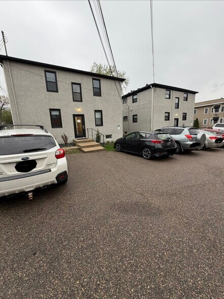 Building Photo - 3016 W 44th St