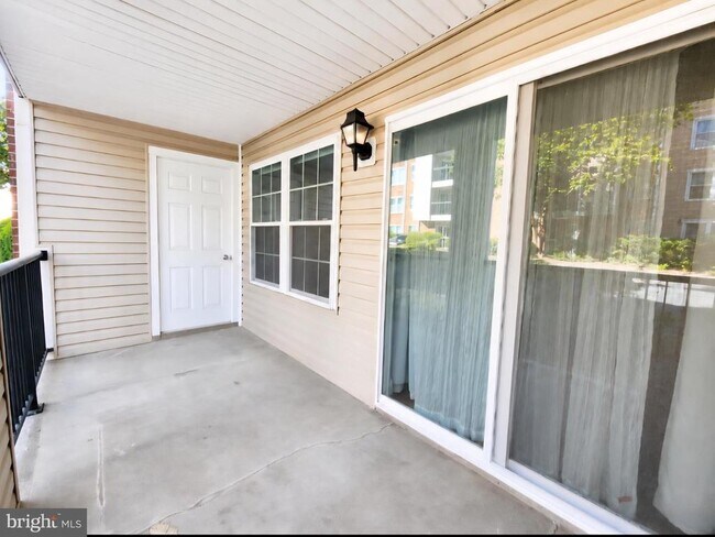 Building Photo - 3308 Wyndham Cir