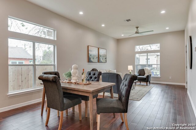 Building Photo - 212 Lowell St