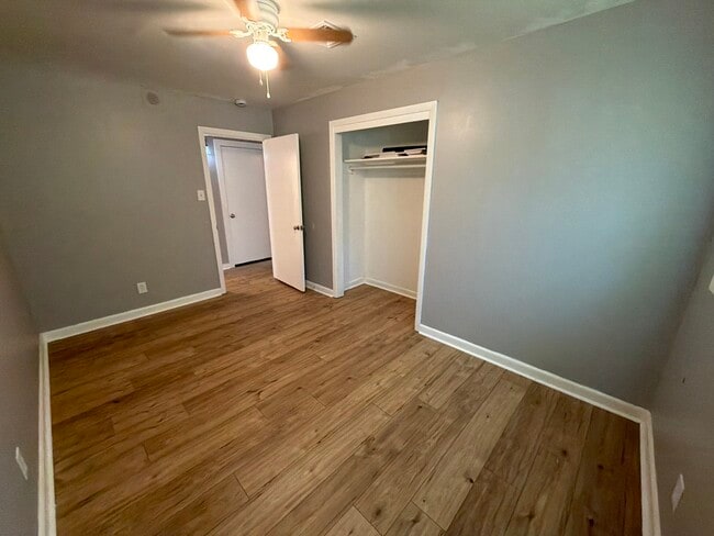 Building Photo - 1610 Dudley Ln