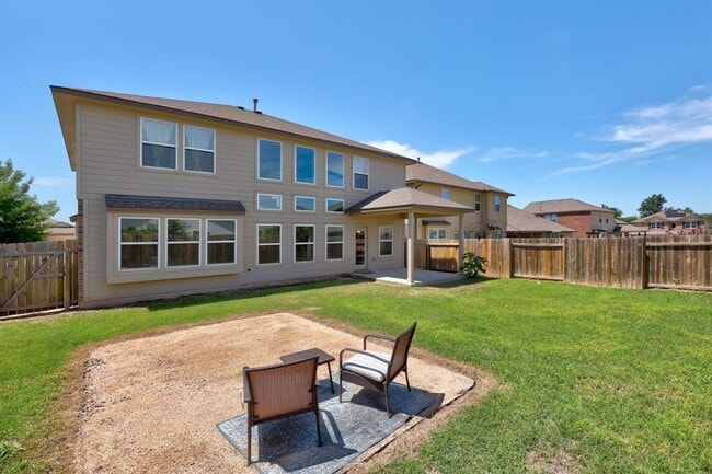 Building Photo - 5636 Sacco St