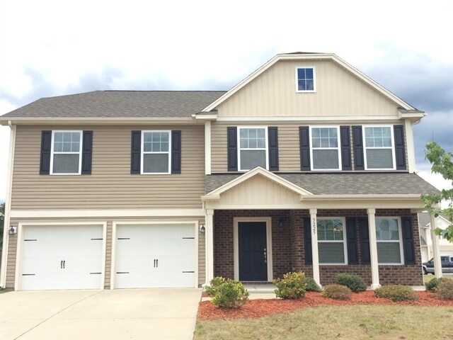 Primary Photo - 3225 Saddlebrook Dr