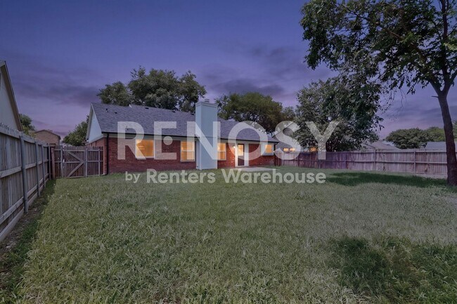 Building Photo - Complete Refreshed Move In Ready in Rowlett