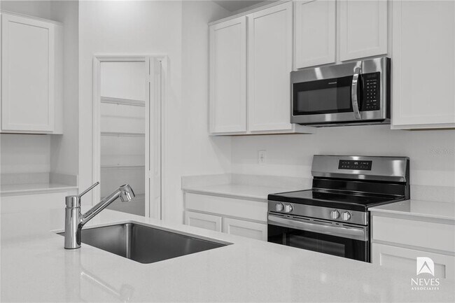 Building Photo - 4847 Edensbridge Ln